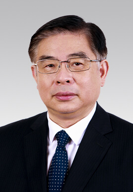 陸俊華，男，漢族，1962年1月生，研究生學(xué)歷，中共黨員，現(xiàn)任中央紀(jì)委國家監(jiān)委駐人民日報社紀(jì)檢監(jiān)察組組長、人民日報社編委委員。